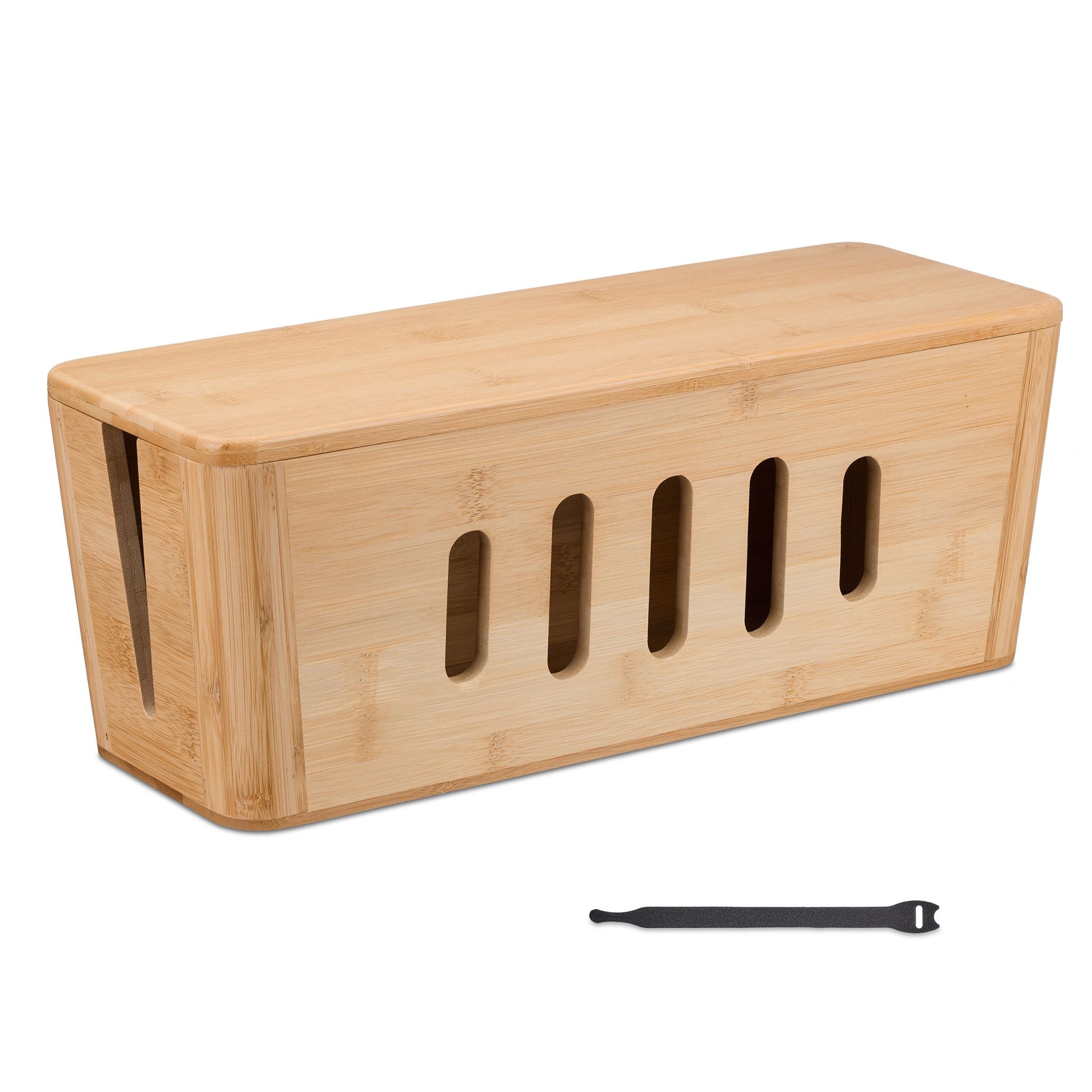Die hochwertige Kabelbox, von der du dir wünschen wirst, sie früher entdeckt zu haben. Genieße das Gefühl eines aufgeräumten und harmonischen Zuhauses. Verwandle Kabel-Chaos in ein Wohngefühl, das begeistert.